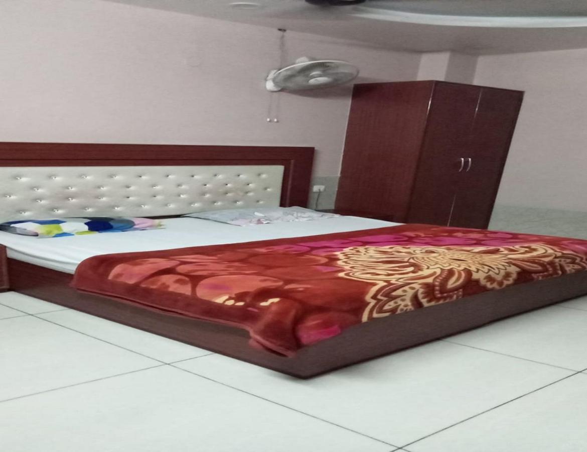 Hotel Kings, Rohtak Zewnętrze zdjęcie